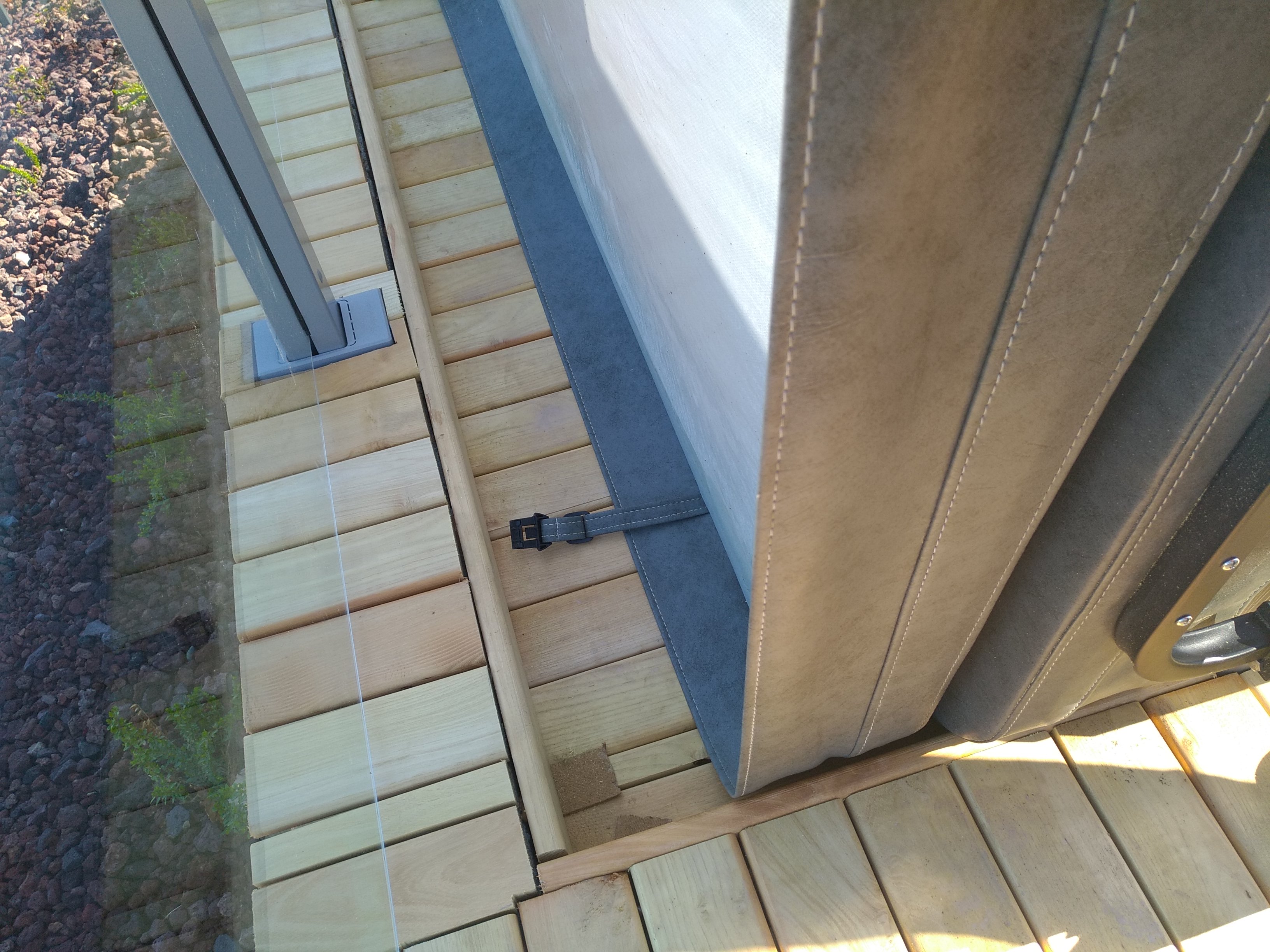 Terrasse bois Ambérieux-en-Bugey : habillage spa en cours